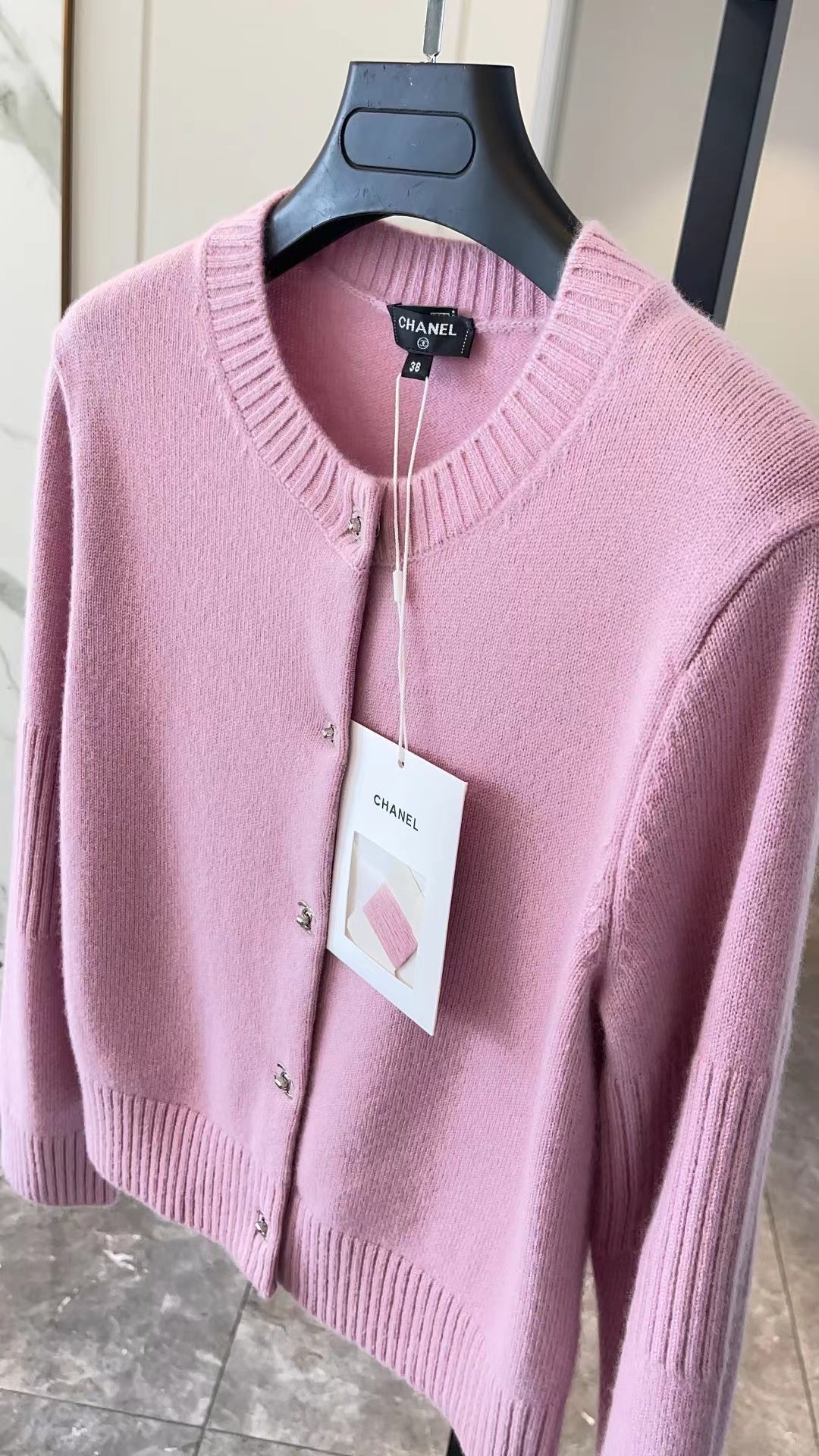 CC  CRYSTAL BUTTON PINK CARDIGAN
