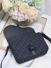 MEDIUM SADDLE MESSENGER BAG IN BLACK OBLIQUE JACQUARD AND BLACK GRAINED CALFSKIN
