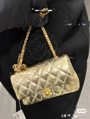 CC CLASSIC FLAP BAG 13 IN GOLD LAMBSKIN WITH PEARL HEART CHARM