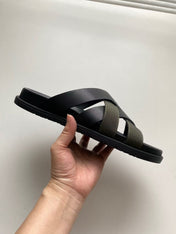 HM SLIDES IN BLACK AND DARK GREEN FABRIC