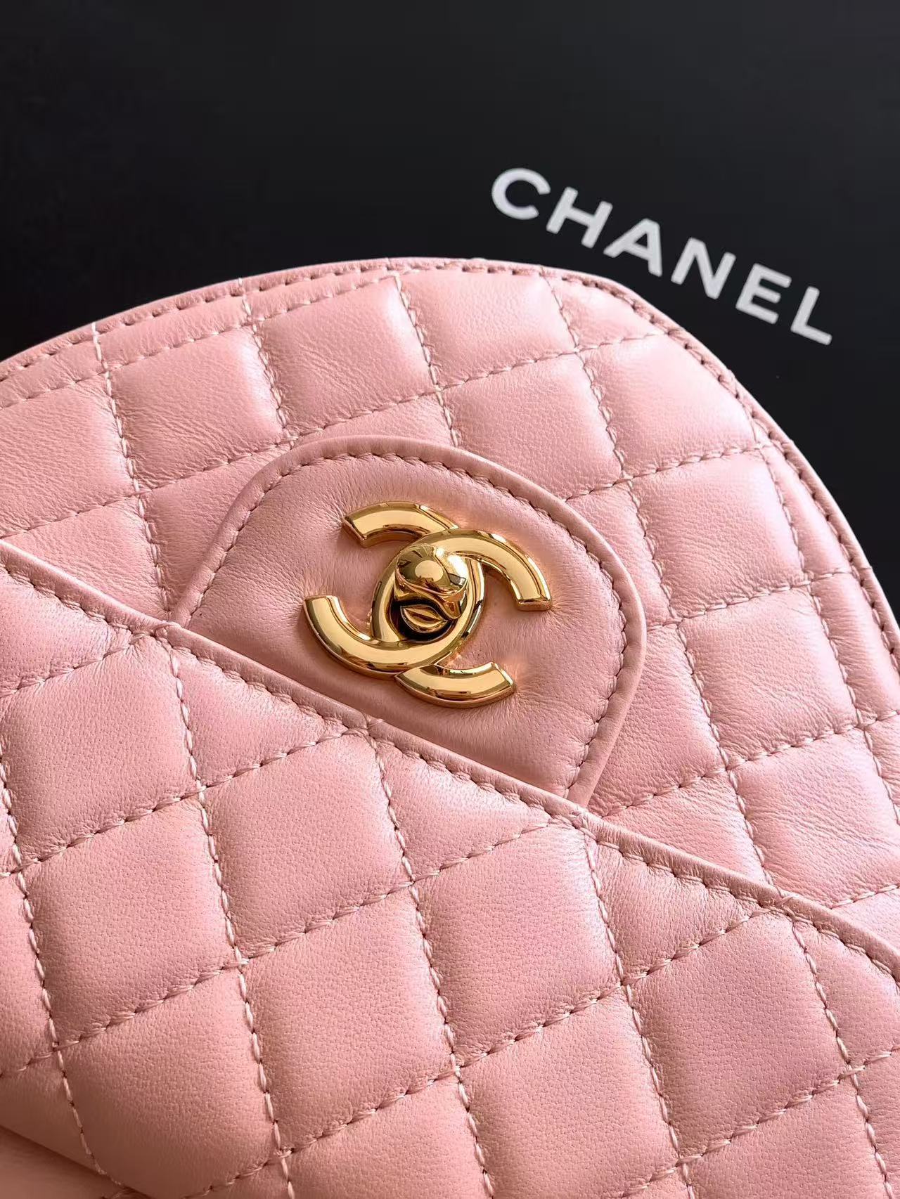 CC HEART QUILTED SHOULDER BAG 19 IN PINK CALFSKIN TP2