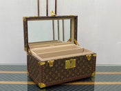 LV MAKEUP CASE 42 IN MONOGRAM PATTERN WITH MIRROR TP2
