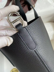 HERMES 25S IN THE LOOP 23 IN BLACK CALFSKIN SILVER HARDWARE TP3