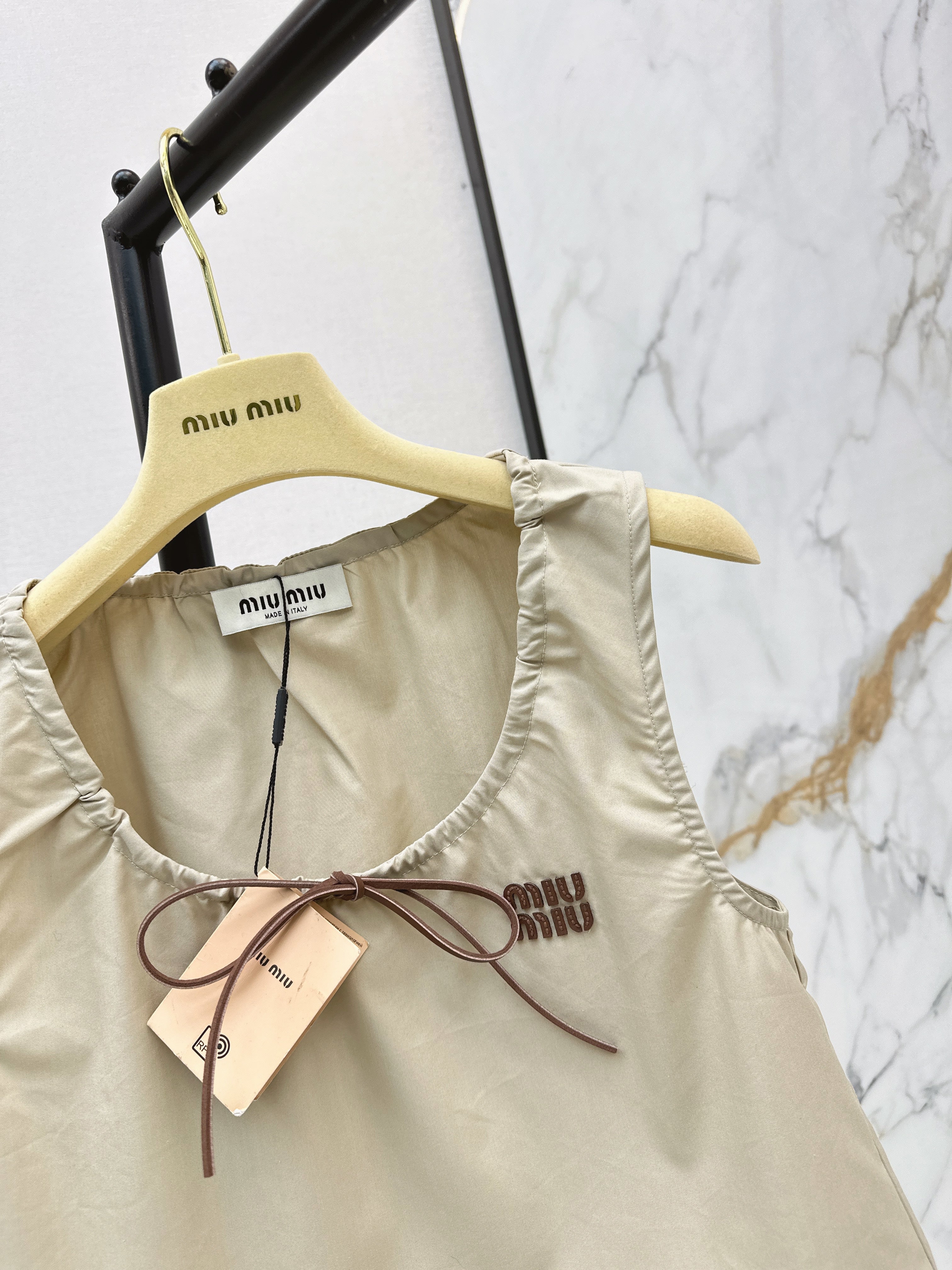 MIU MIU 26S CROP TOP PANAMA IN BEIGE COTTON  POPLIN
