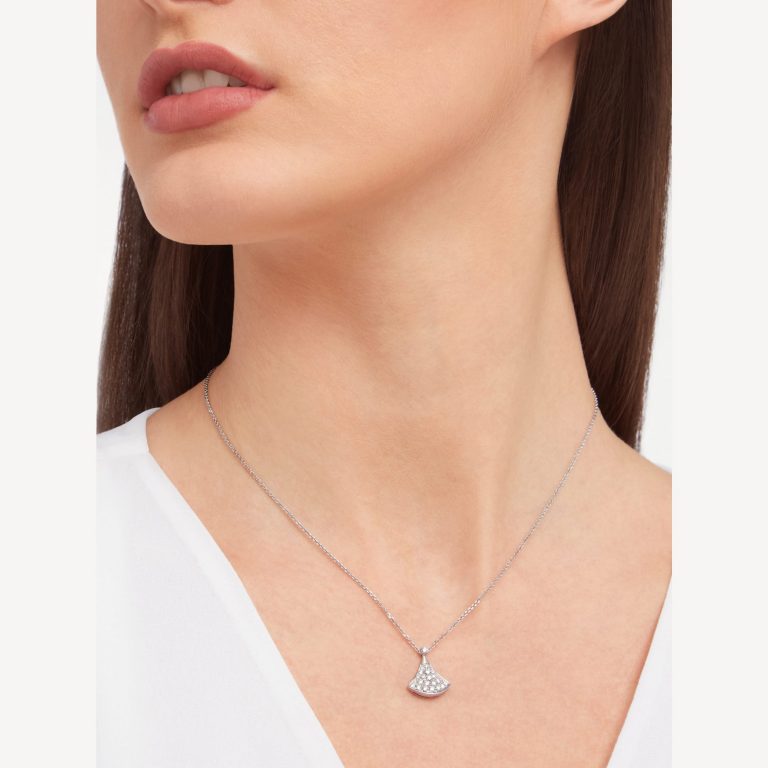 bulgari-divas-dream-necklace-white-gold-set-diamonds-ref-351099-coral-2-1-768x768_dfc84c0f-4840-4c21-86df-0c63da178b8d.jpg