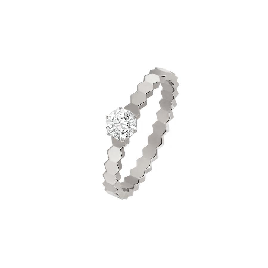chaumet-bee-my-love-ring-white-gold-diamond-coral-14_2d34c1f9-ccc7-4f70-8b51-bd52329951b3.jpg