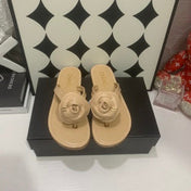 CHANEL 26S THONG SANDALS IN BEIGE LAMBSKIN WITH FLORAL