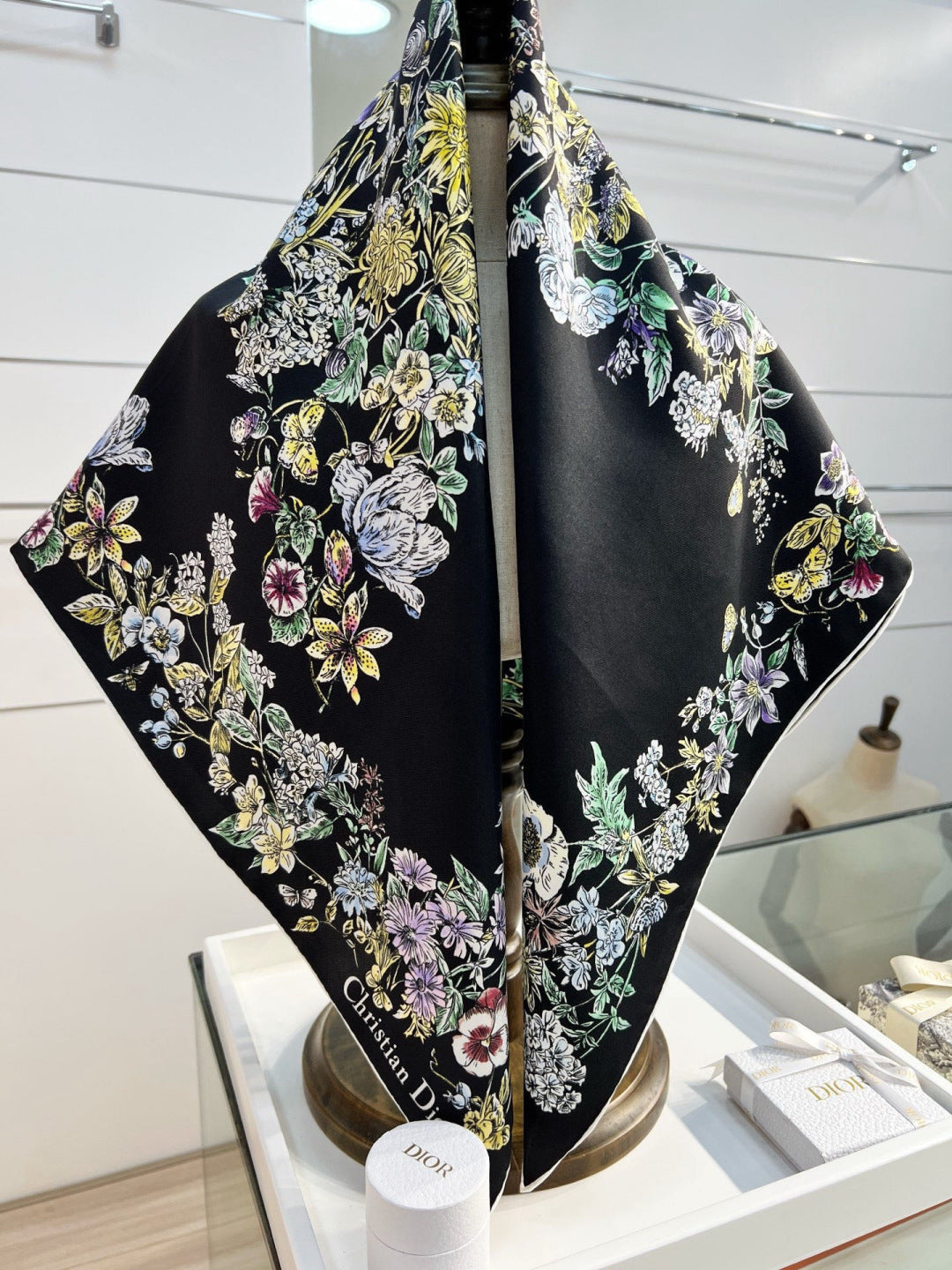 DIOR 26S SCARF 90CM IN SILK 293854