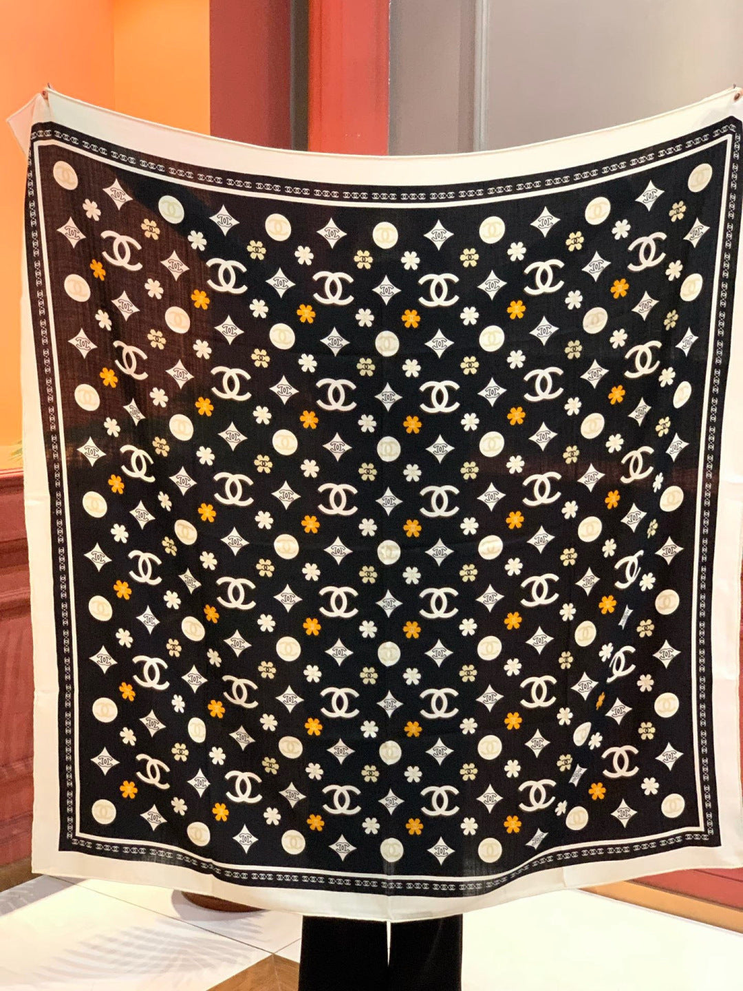 CHANEL 26S SCARF 140 IN CASHMERE AND SILK 306120