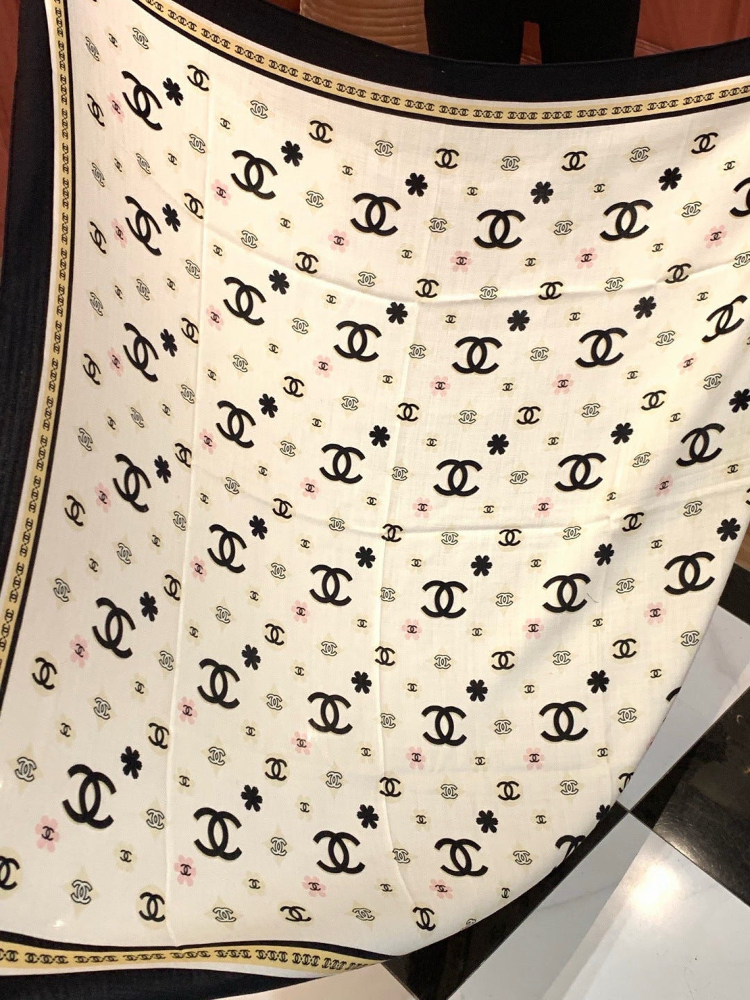 CHANEL 26S SCARF 140 IN CASHMERE AND SILK 306122