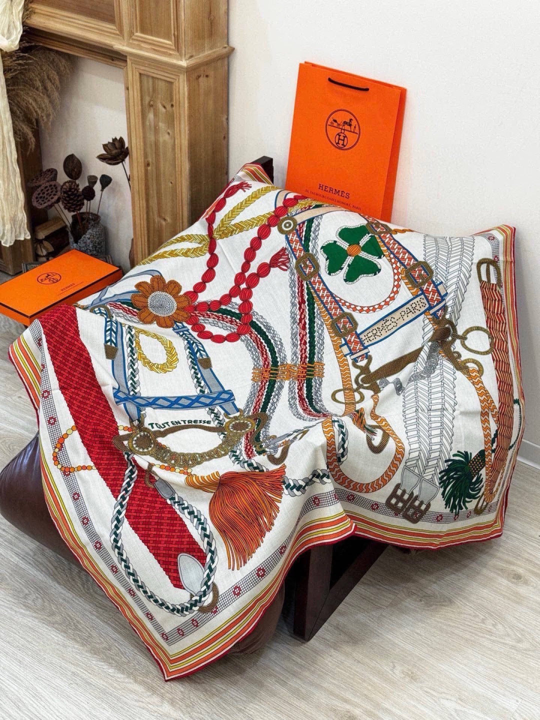 HERMES 26S PRINTED SQUARE SCARF 135 IN CASHMERE AND SILK 307246