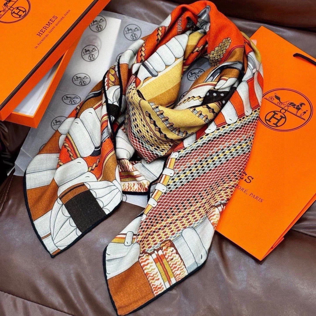 HERMES 26S PRINTED SQUARE SCARF 140 IN SILK 309332