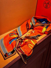 HERMES 26S PRINTED SQUARE SCARF 140 IN SILK 311954