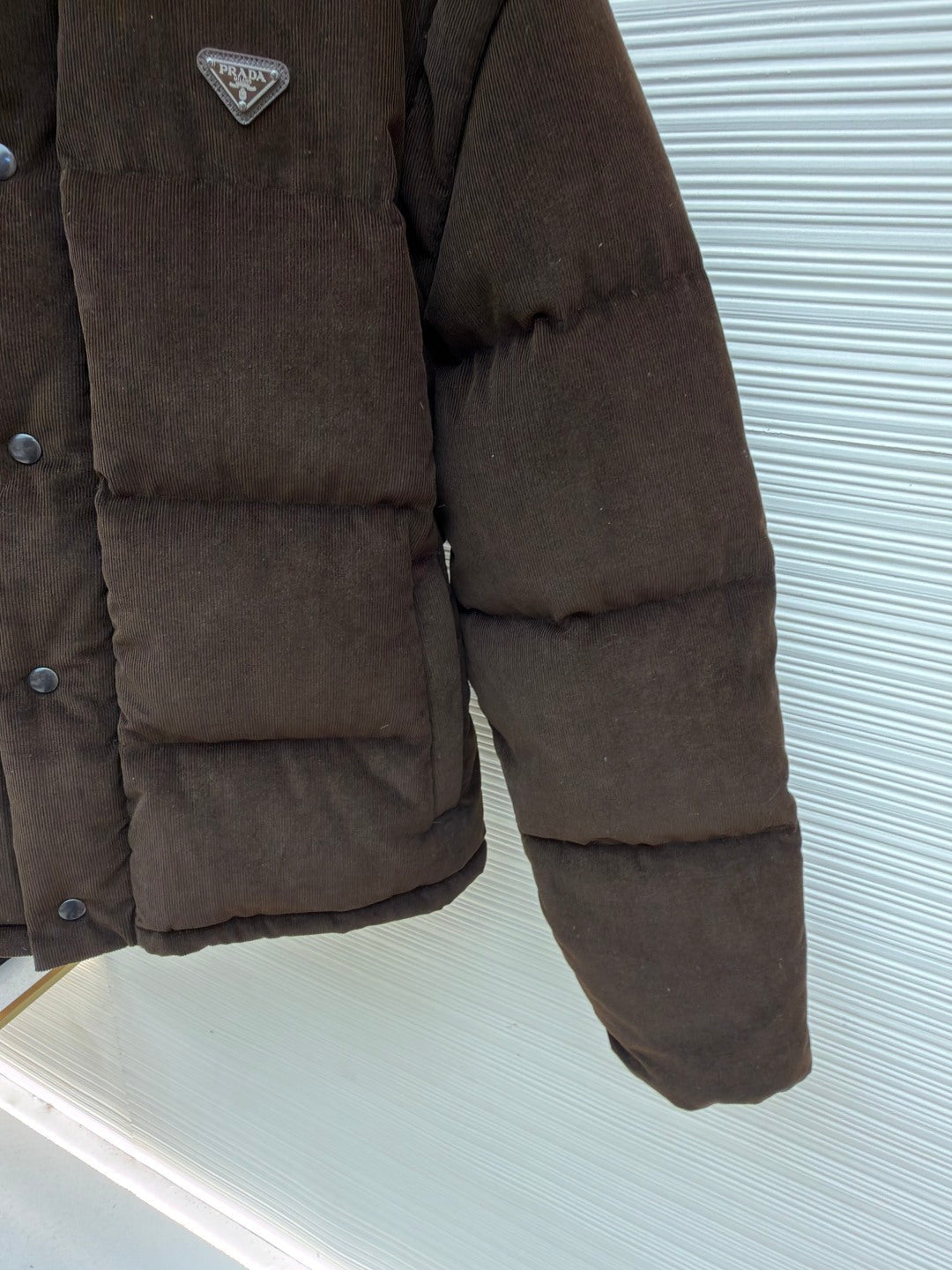 PRADA 25S VELVET PUFFER JACKET 459