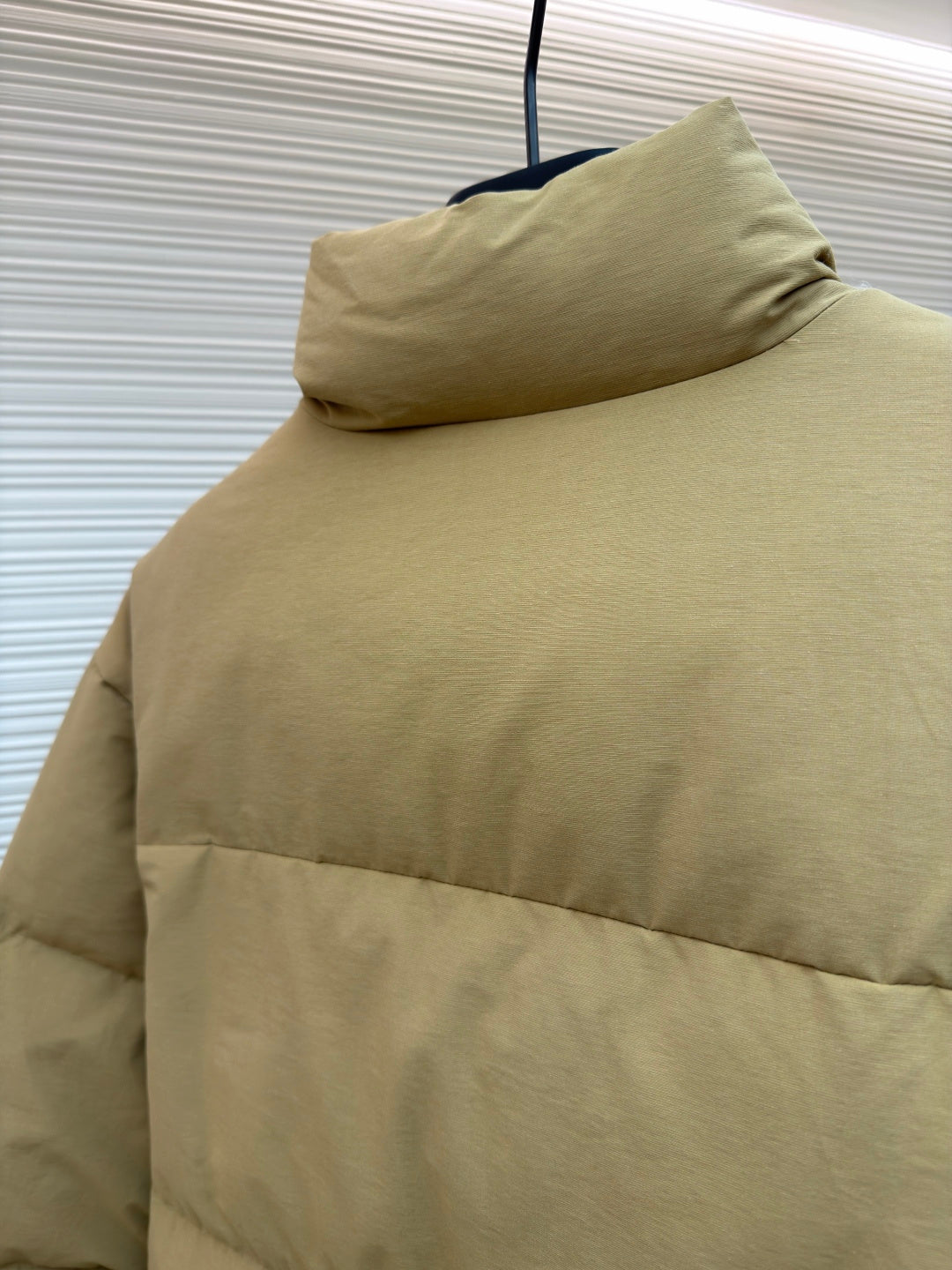 PRADA 25S PUFFER JACKET 461