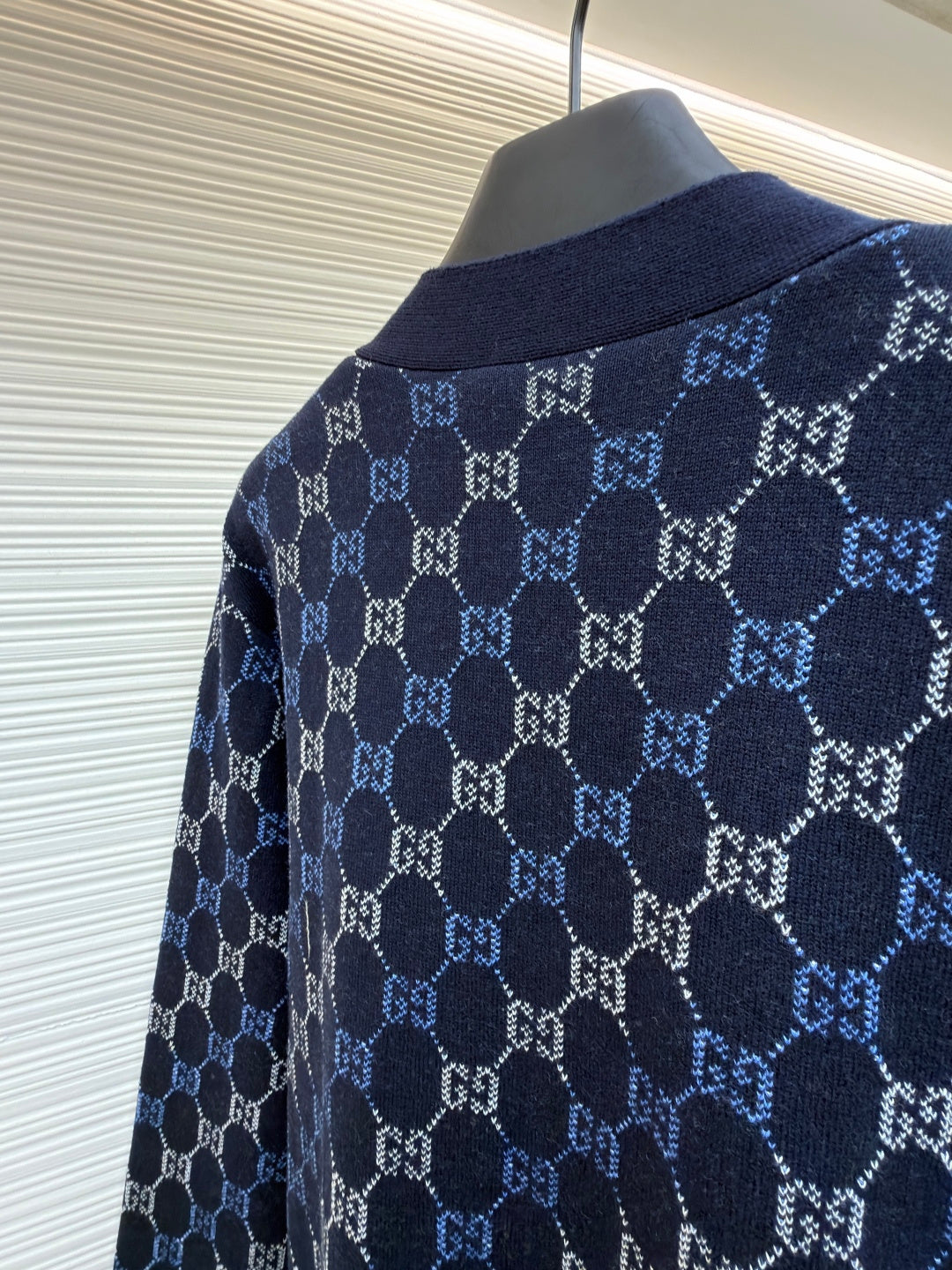 GUCCI 26S CARDIGAN 229