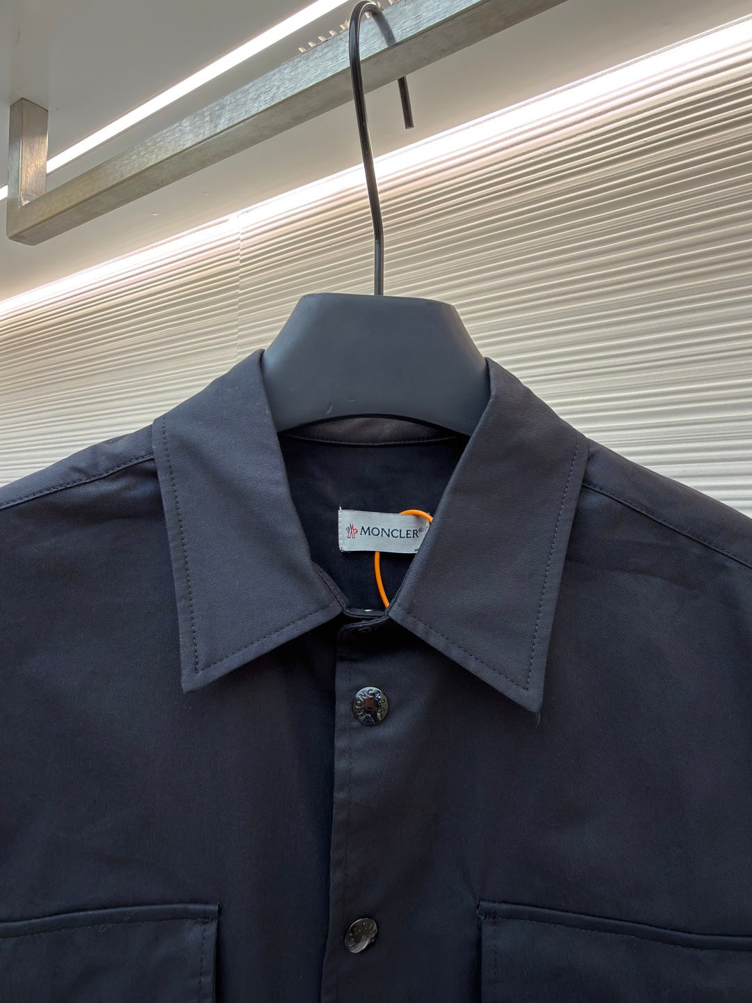 MONCLER 26S SHORT SLEEVE SHIRT 645