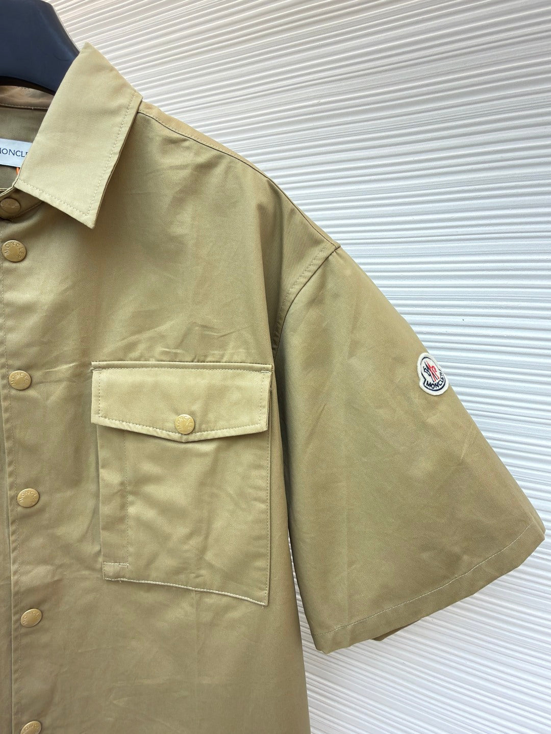 MONCLER 26S SHORT SLEEVE SHIRT 644
