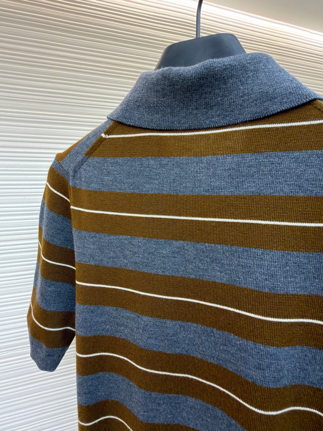 MIUMIU 26S SHORT-SLEEVED KNIT POLO SHIRT STYLE 1090