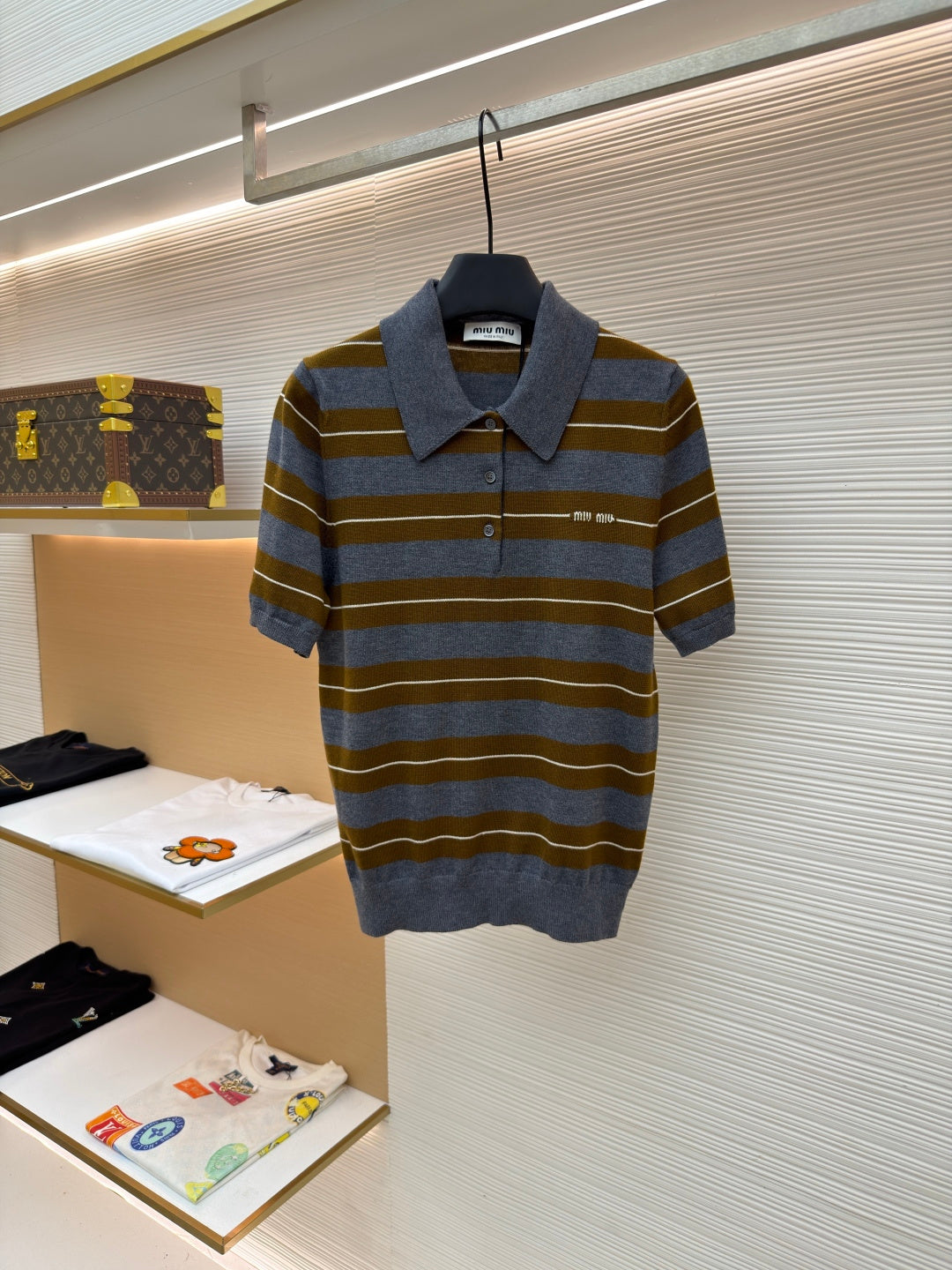 MIUMIU 26S SHORT-SLEEVED KNIT POLO SHIRT STYLE 1090