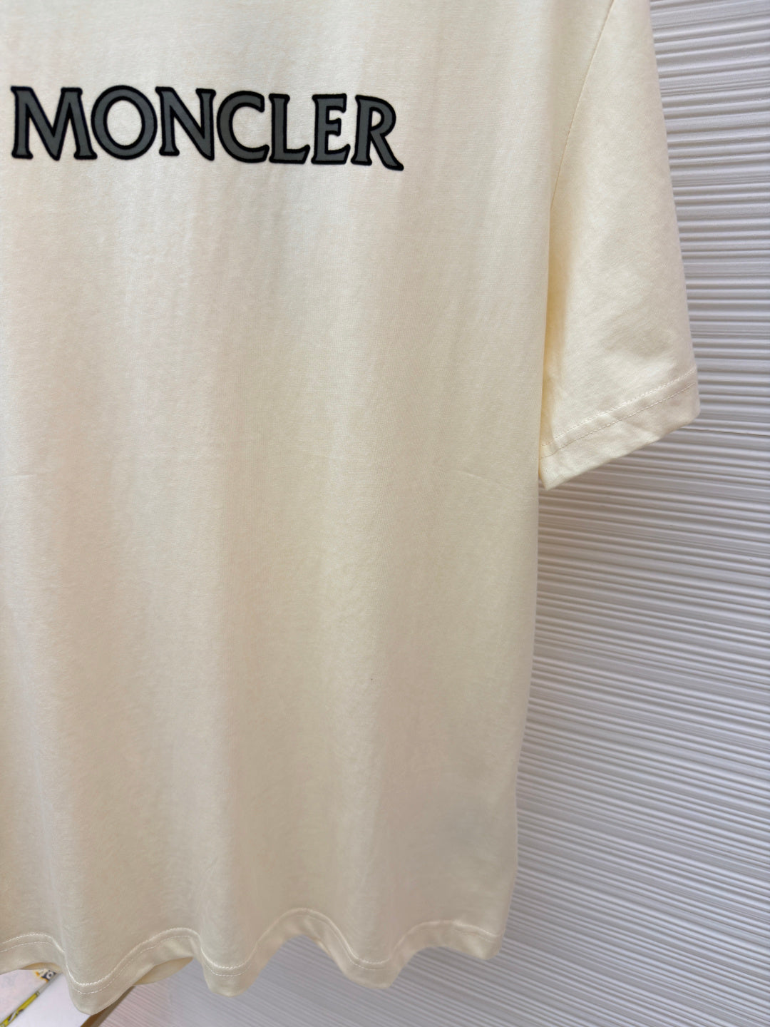 MONCLER 26S SHORT SLEEVE T-SHIRT 553