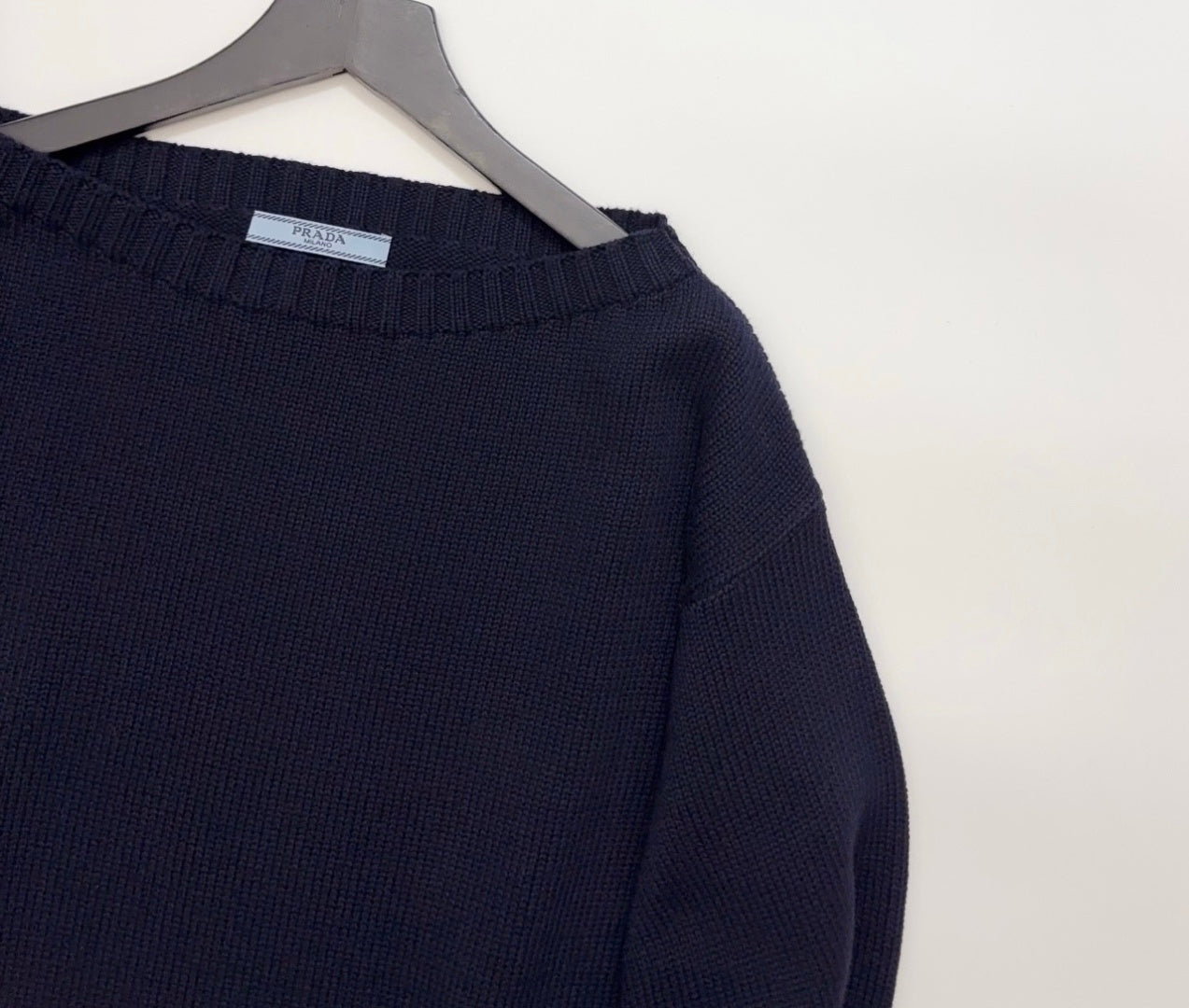 PRADA 25S OFF-SHOULDER SWEATER 457