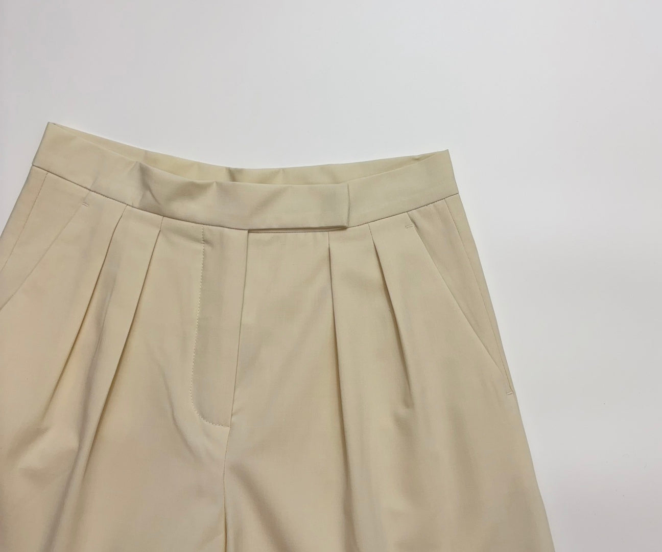 MAXMARA 26S SHORTS 259
