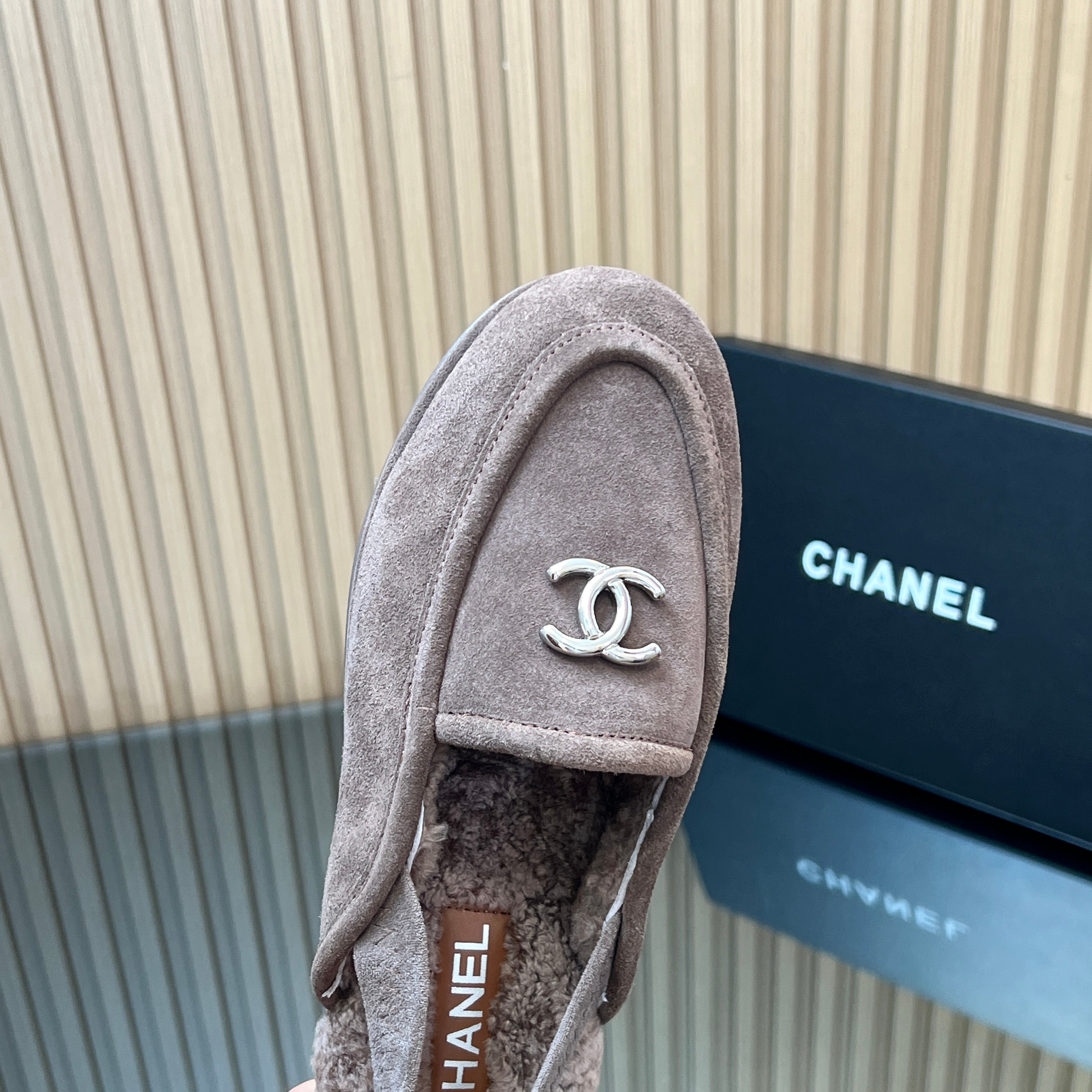 CHANEL 25S BACK STRAP MULE 15MM IN TAUPE GRAY SUEDE AND WOOL SILVER HARDWARE