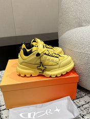 SNEAKER IN LEMON YELLOW CALFSKIN AND BREATHABLE MESH 175309