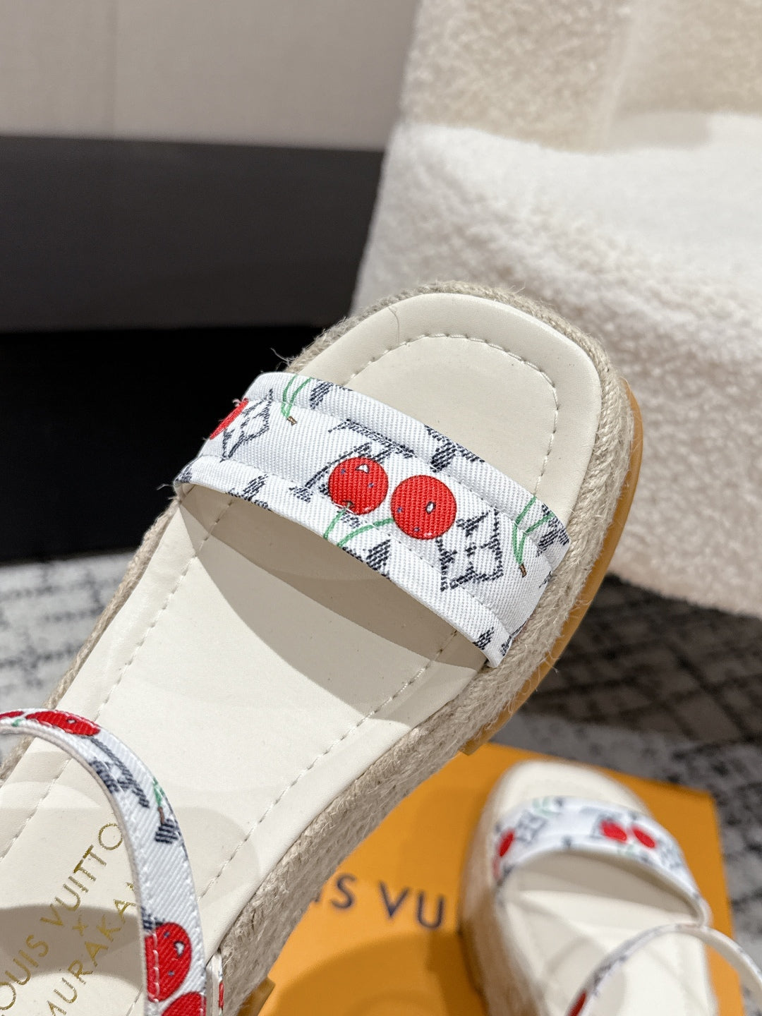 LV PLATFORM ESPADRILLE SANDALS 25S IN WHITE DENIM