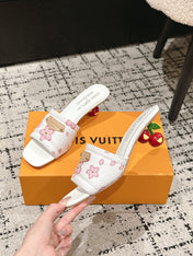 LV CHERRY HIGH HEELS 25S 55 MM IN WHITE CALFSKIN STYLE 3