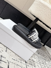 DIOR SLIDES 25S IN BLACK LAMBSKIN AND FABIRC WITH BRAND LOGO STYLE 3