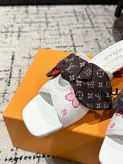 LV CHERRY HIGH HEELS 25S IN WHITE CALFSKIN WITH BOW STYLE 15