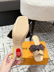 LV CHERRY HIGH HEELS 25S IN BEIGE RAFFIA WITH BOW STYLE 13