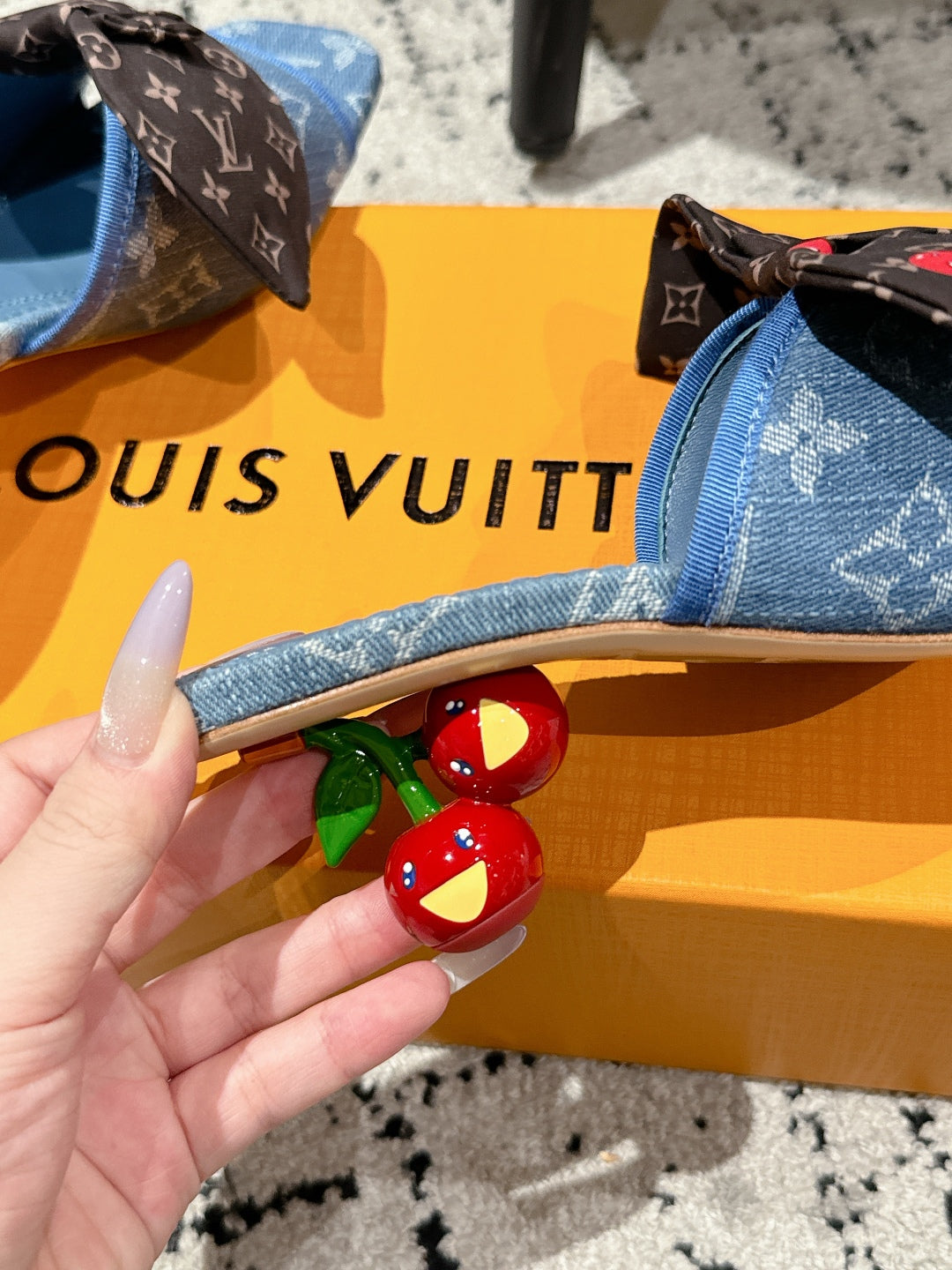 LV CHERRY HIGH HEELS 25S IN BLUE DENIM WITH BOW STYLE 8