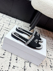 DIOR 26S SLIDES IN BLACK AND WHITE EMBOSSED OBLIQUE LACE EMBROIDERY