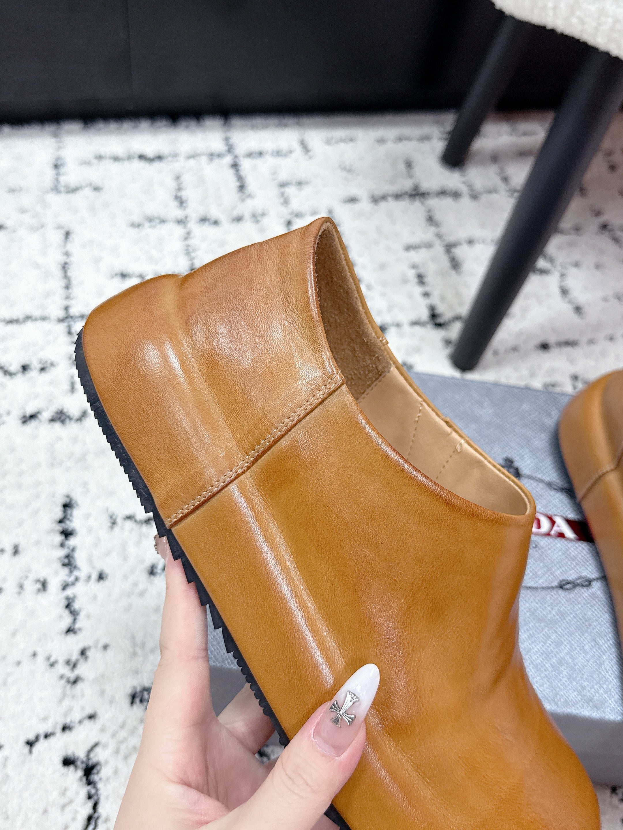 PRADA 26S SLIP ON SHOES IN WARM BROWN SMOOTH CALFSKIN