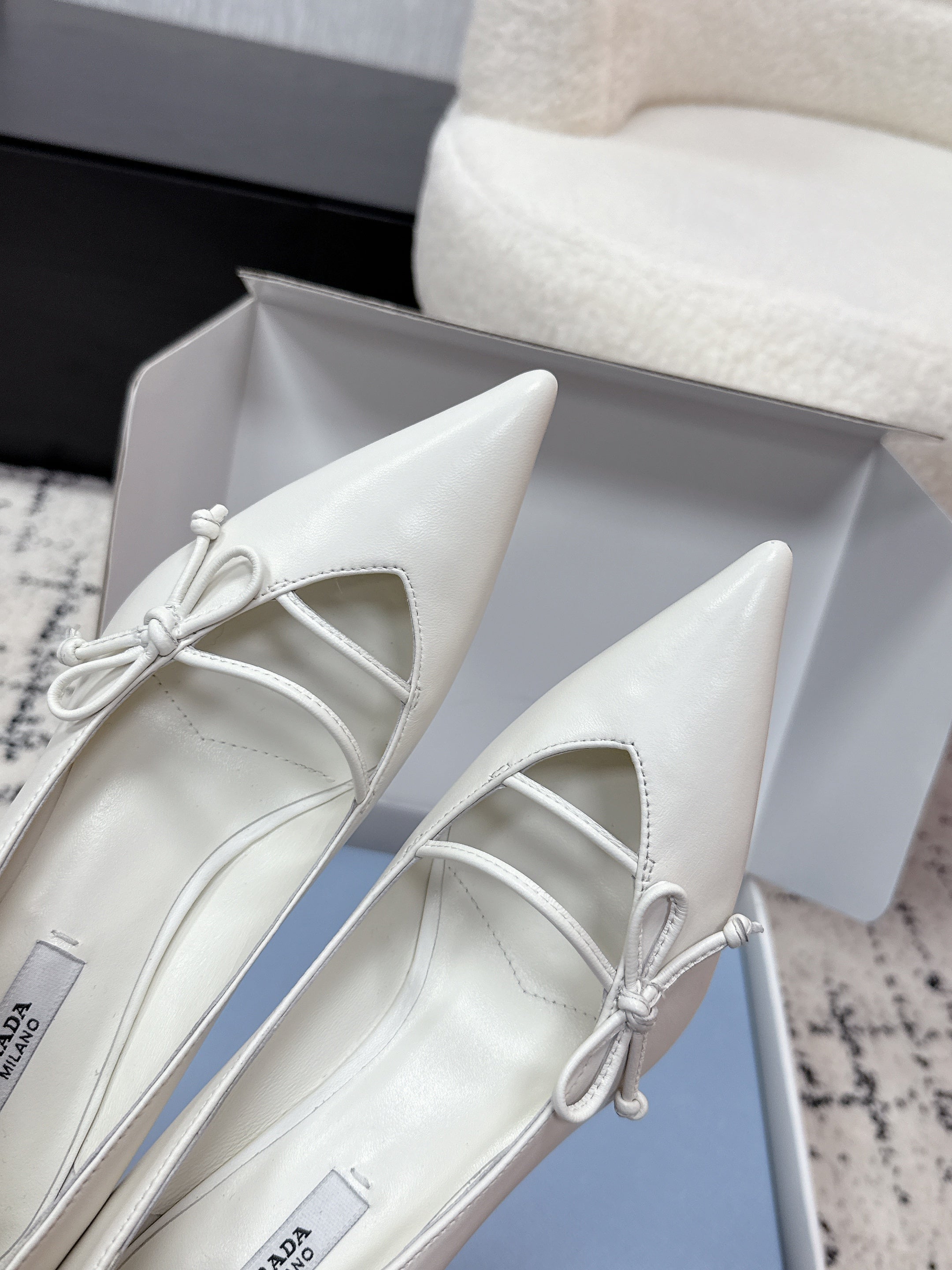 PRADA 26S POINTED-TOE HIGH HEELS 75MM IN CREAM WHITE CALFSKIN
