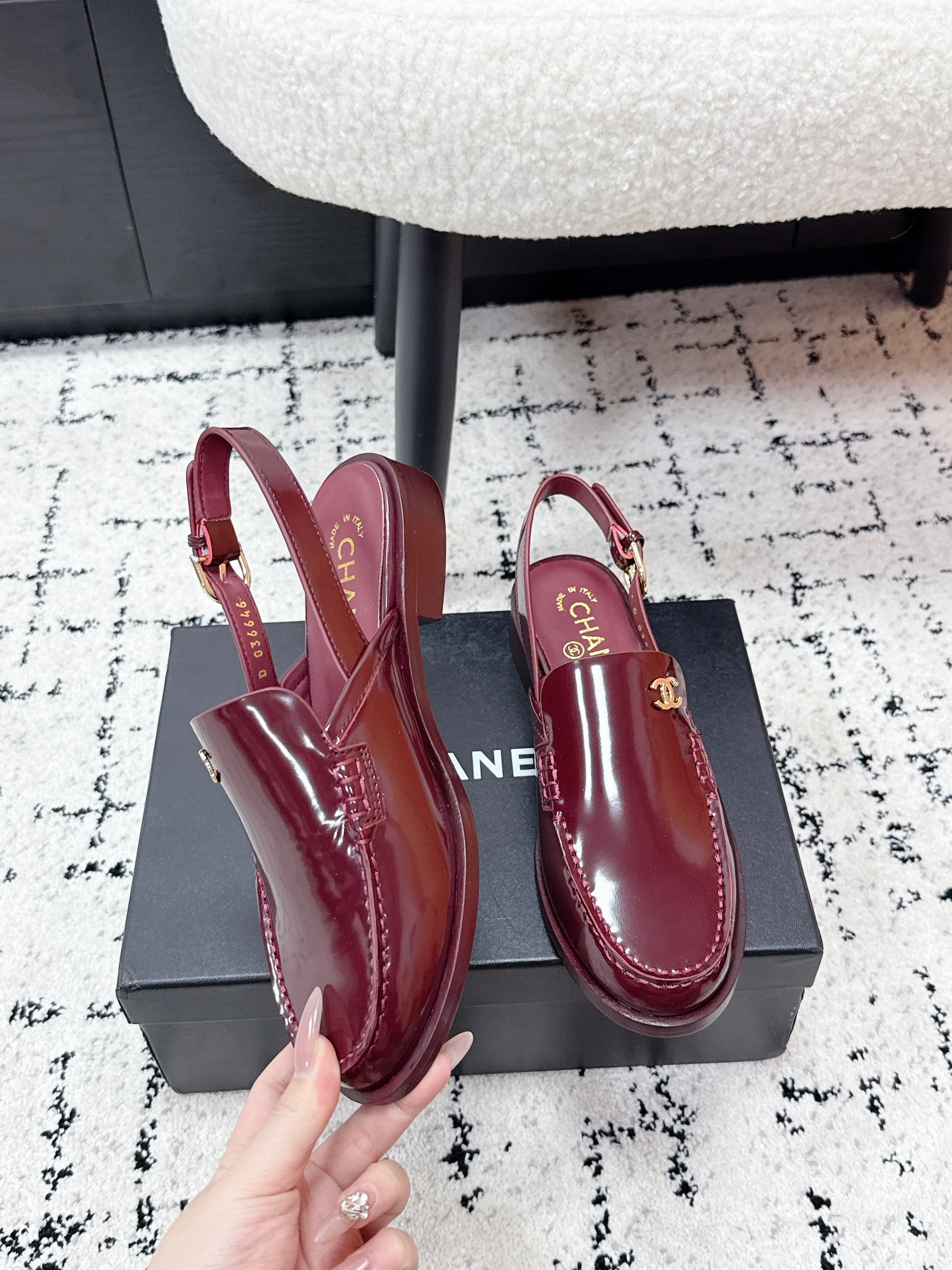 CHANEL 26S SLINGBACK LOAFERS IN BURGUNDY RED PATENT CALFSKIN WITH CC LOGO