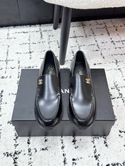 CHANEL 26S LOAFERS IN BLACK SMOOTH CALFSKIN WITH CC LOGO