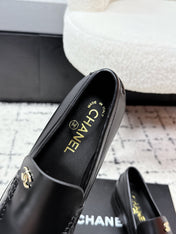 CHANEL 26S LOAFERS IN BLACK SMOOTH CALFSKIN WITH CC LOGO
