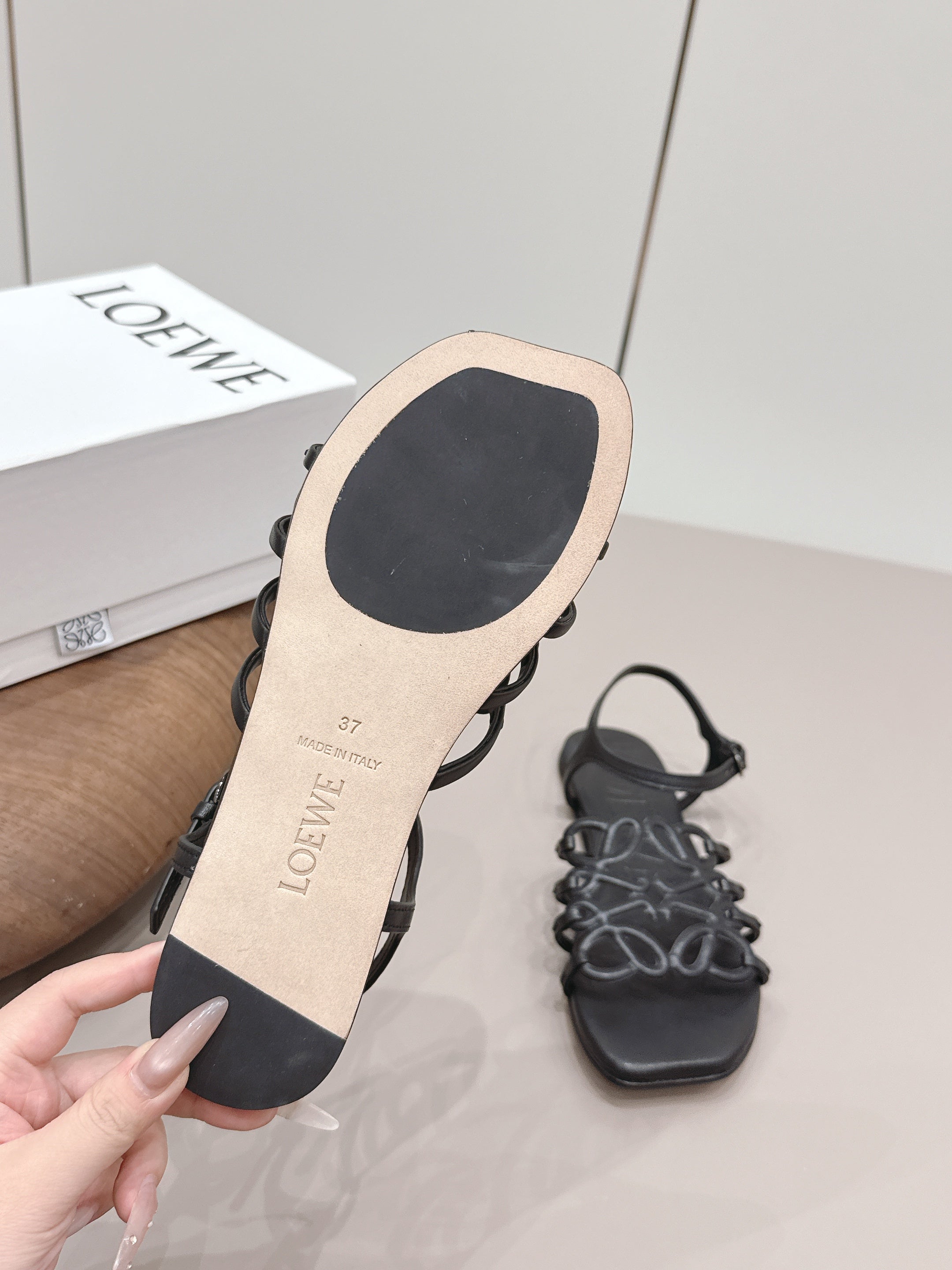 LOEWE 26S SQUARE TOE SANDALS IN BLACK CALFSKIN LOGO