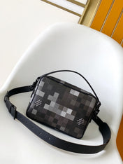 LV 25S NIL MESSENGER BAG 25 IN DAMOFLAGE BLACK CALFSKIN