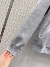 PRADA 26S SUIT 676