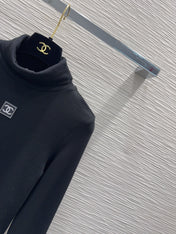 CHANEL 25S LONG-SLEEVE TURTLENECK T-SHIRT 413