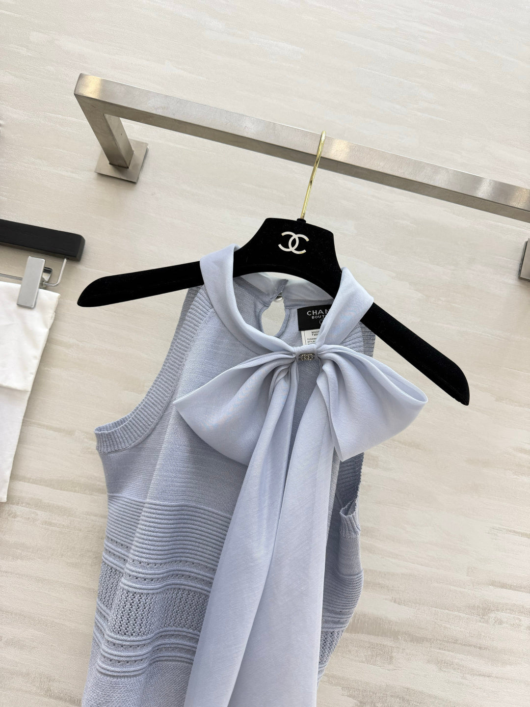 CHANEL 26S BOW-NECK SLEEVELESS KNIT TOP 1426