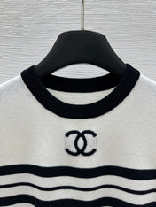 CHANEL SHORT-SLEEVE KNIT TOP STRIPED