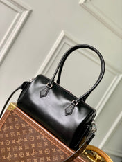 SPEEDY CARGO VIBE 28 IN BLACK LAMBSKIN MONOGRAM LOGO TAG