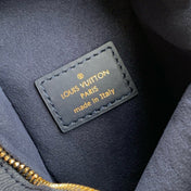 SIDE TRUNK 23.5 IN NAVY BLUE CALFSKIN SLOCK GOLD