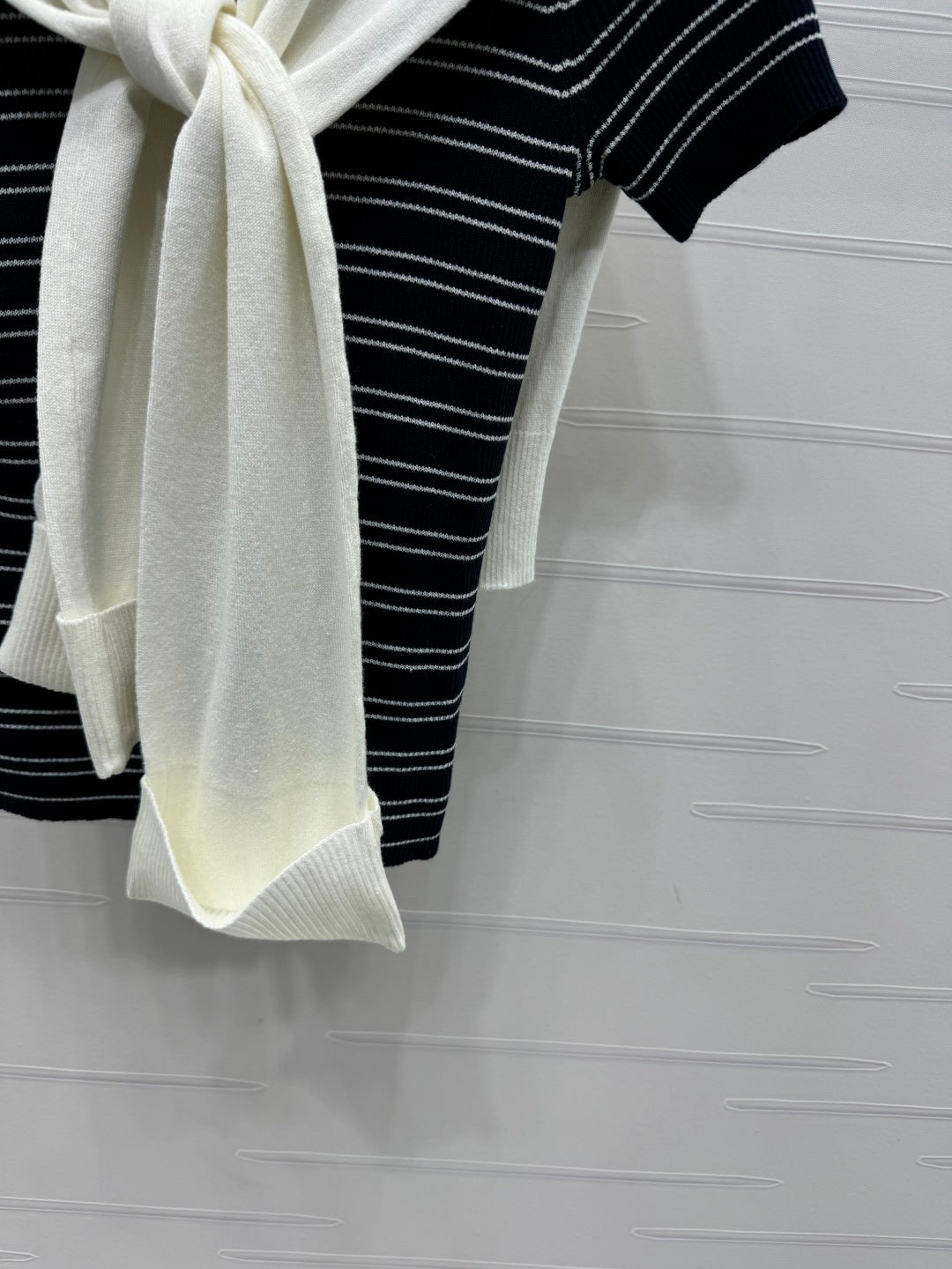 MIU 25S SHORT SLEEVE STRIPED KNITTED CAPE 264138